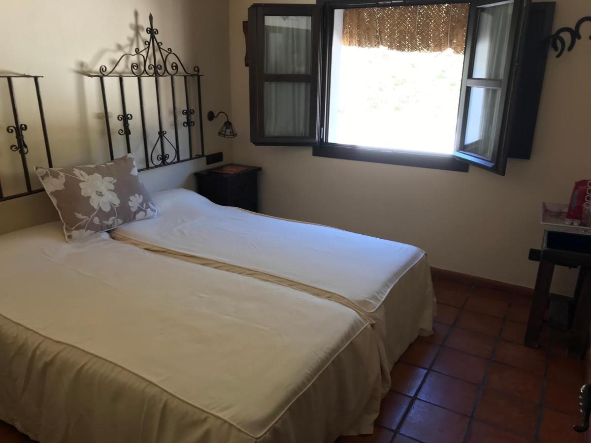 Hacienda Puerto De Las Muelas Ronda Kültér fotó