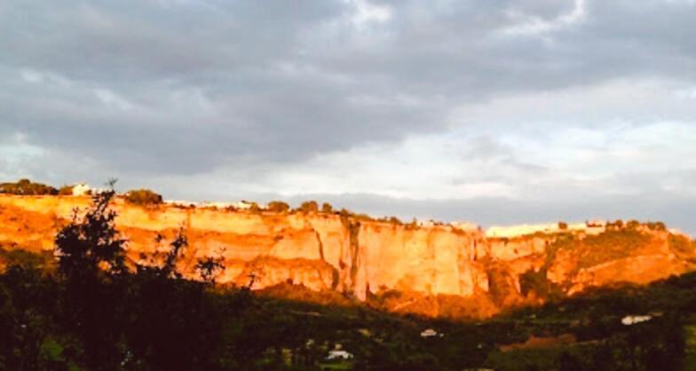 Hacienda Puerto De Las Muelas Ronda Kültér fotó