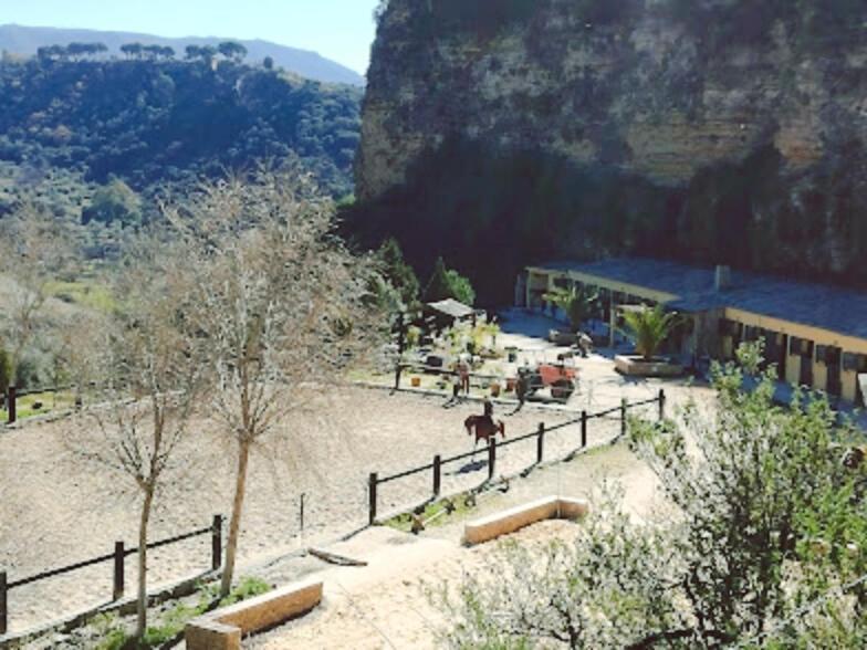 Hacienda Puerto De Las Muelas Ronda Kültér fotó