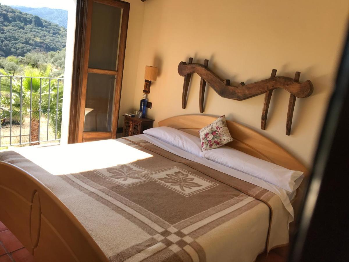 Hacienda Puerto De Las Muelas Ronda Kültér fotó